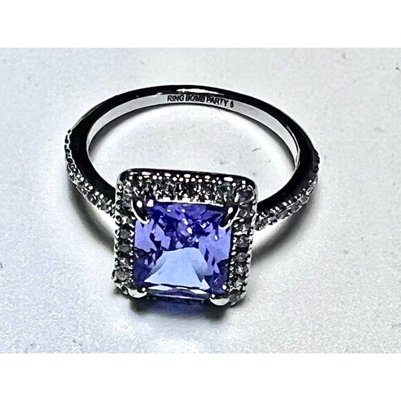 Ring Bomb Party RIng, size 6, NWOT, purple main stone, silver color band - Picture 5 of 7